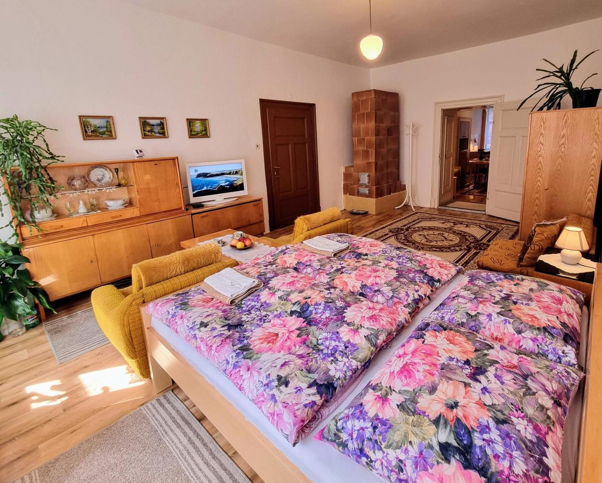 Apartment In A Historical House In The Center Of Levoča Exterior foto